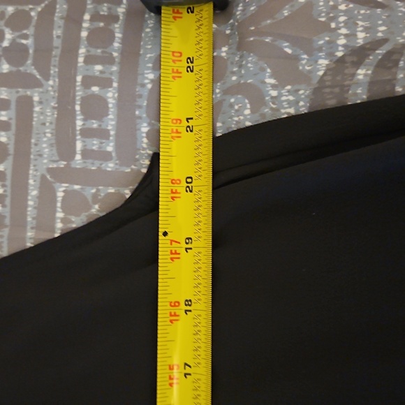 NWT Vici Black Sleeveless Blouse - Picture 9 of 11